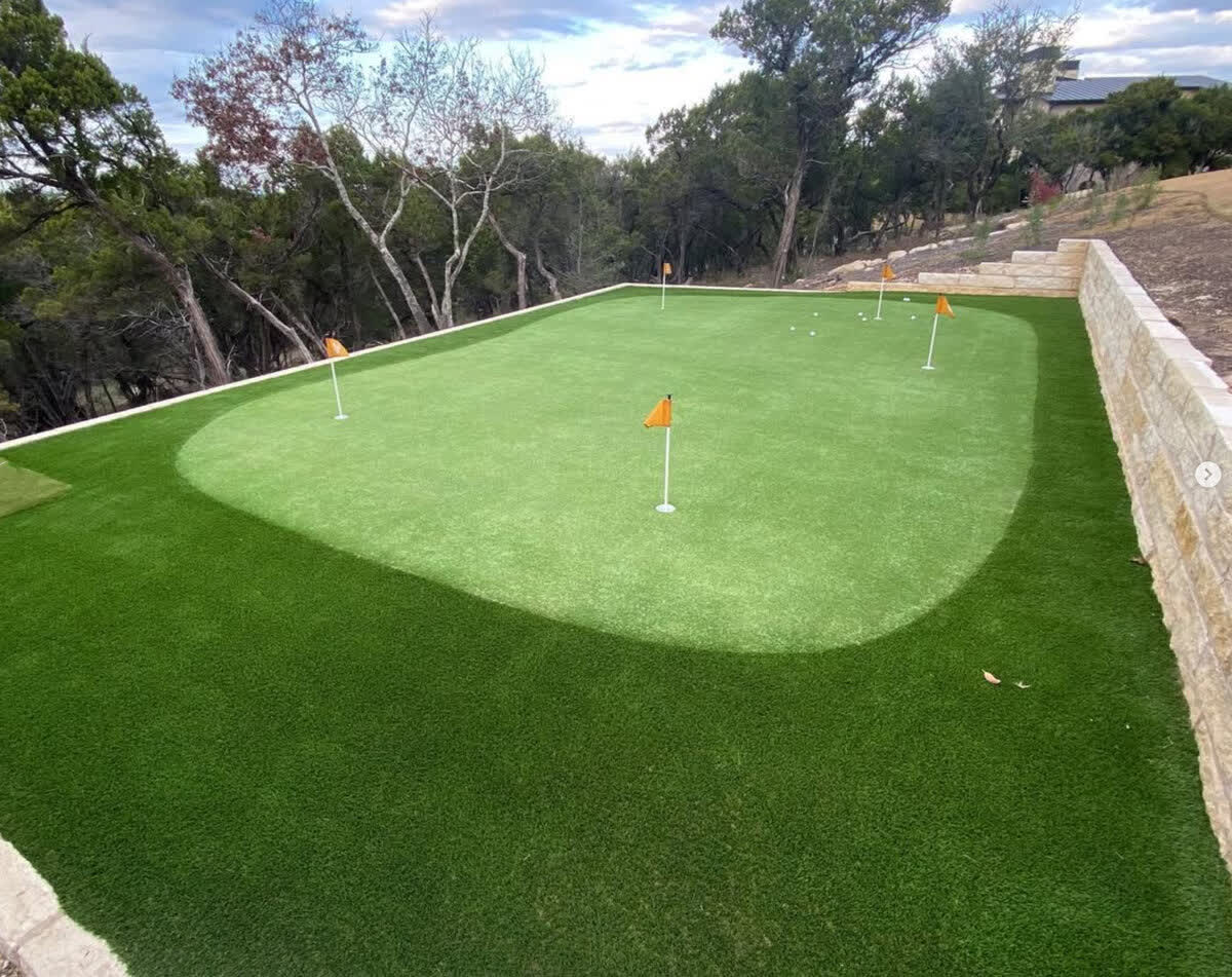 Backyard Putting Greens, Backyard Putting Greens by Oregon Artificial Turf